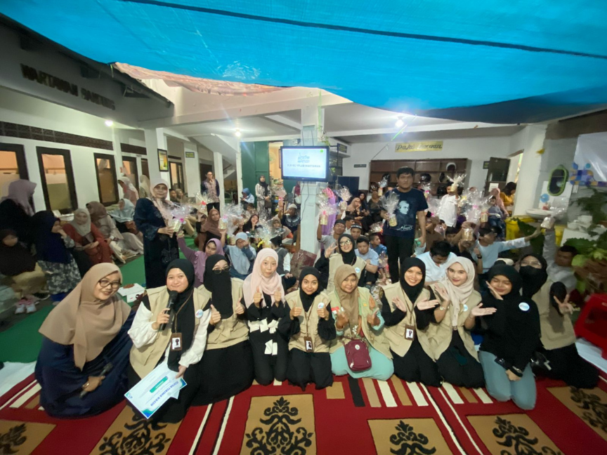 Berbagi Kue Lebaran